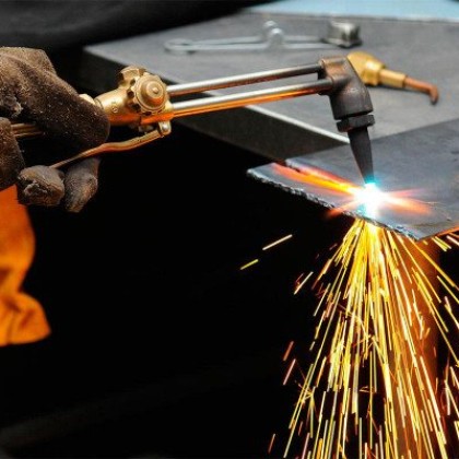 Кислород и газовая сварка. Какую роль играет газ?